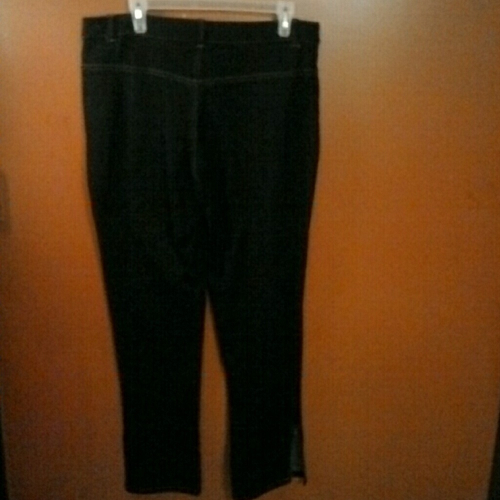 Women's pants - Picture 2 of 3